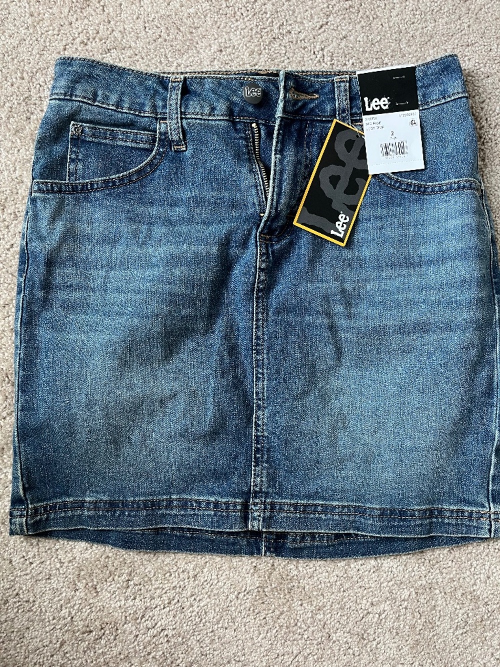 Lee Mini Skirt , Size 2, New with tags! Retail $26